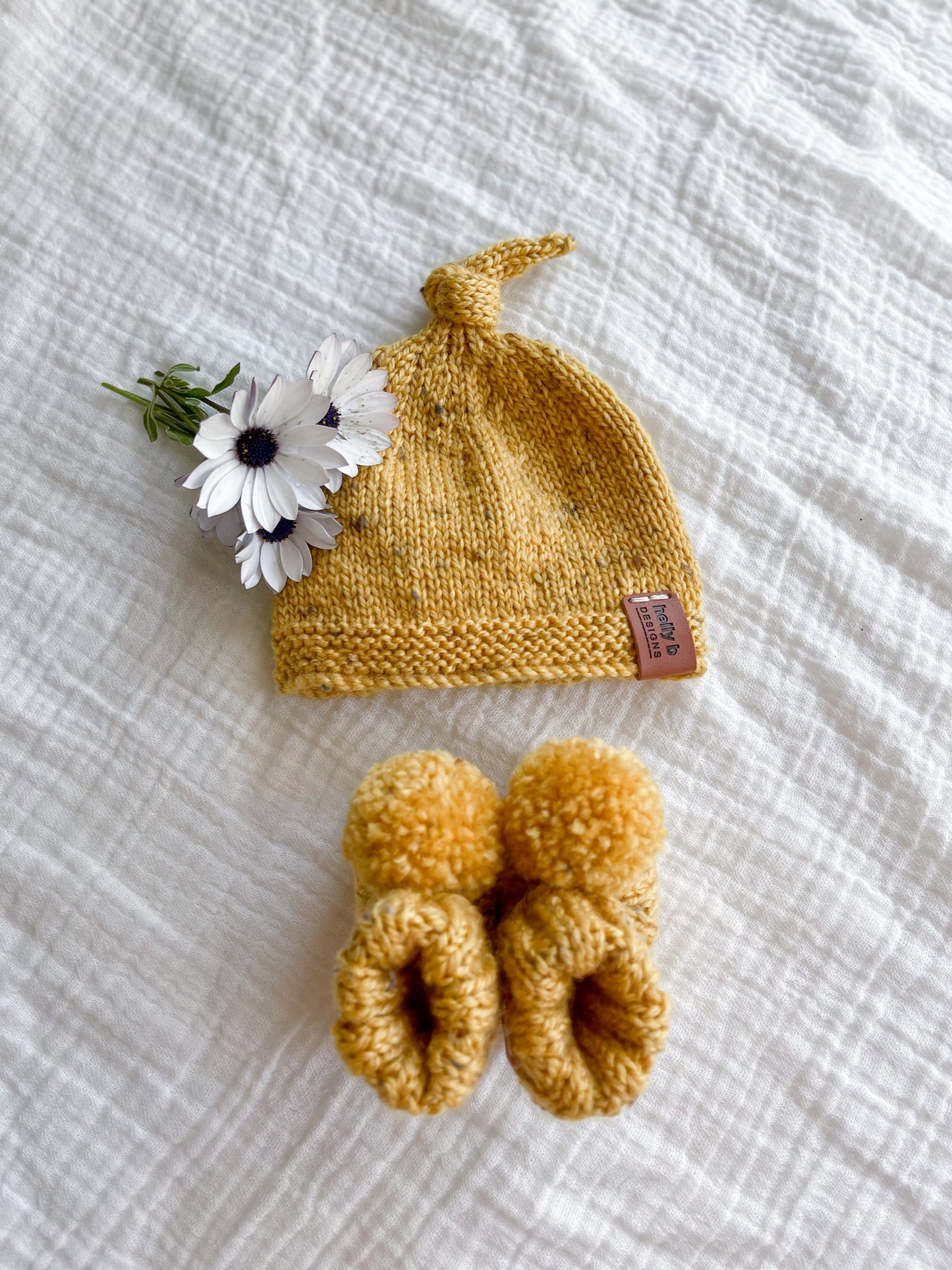 Top Knot Beanie and Booties Set